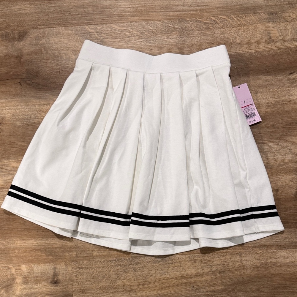 White Pleated Skirt Size S with Black Stripes